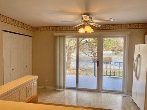 Tiny photo for 872 Victoria Drive, Woodstock, IL 60098 (MLS # 12530391)