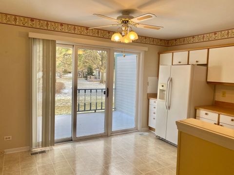 Tiny photo for 872 Victoria Drive, Woodstock, IL 60098 (MLS # 12530391)