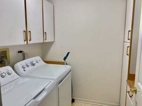 Tiny photo for 872 Victoria Drive, Woodstock, IL 60098 (MLS # 12530391)