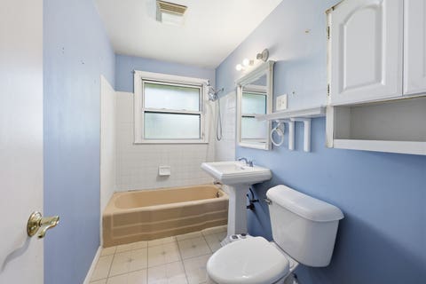 Tiny photo for 1318 Kingston Lane, Schaumburg, IL 60193 (MLS # 12707207)