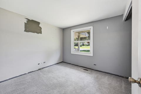 Tiny photo for 1318 Kingston Lane, Schaumburg, IL 60193 (MLS # 12707207)