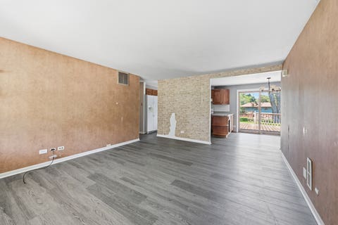 Tiny photo for 1318 Kingston Lane, Schaumburg, IL 60193 (MLS # 12707207)