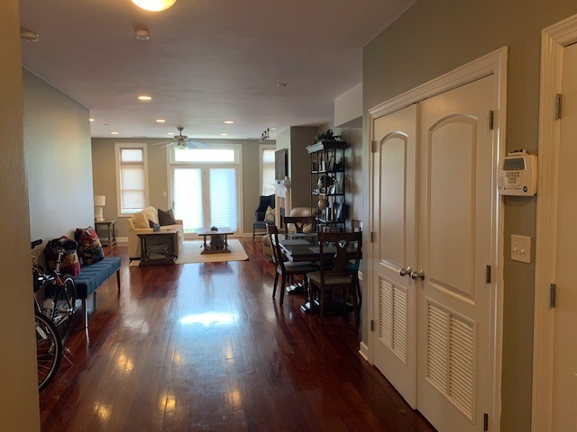 4043 S Drexel Boulevard 202