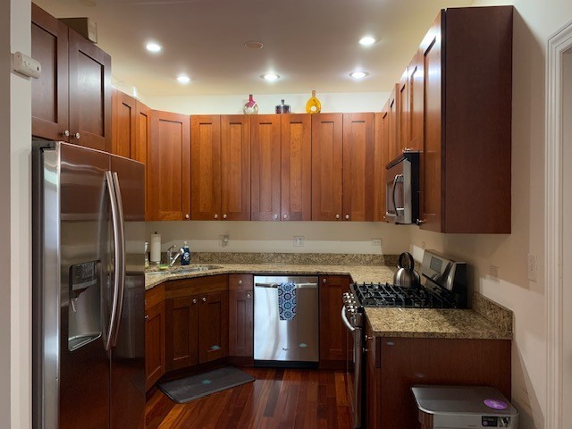 4043 S Drexel Boulevard 202