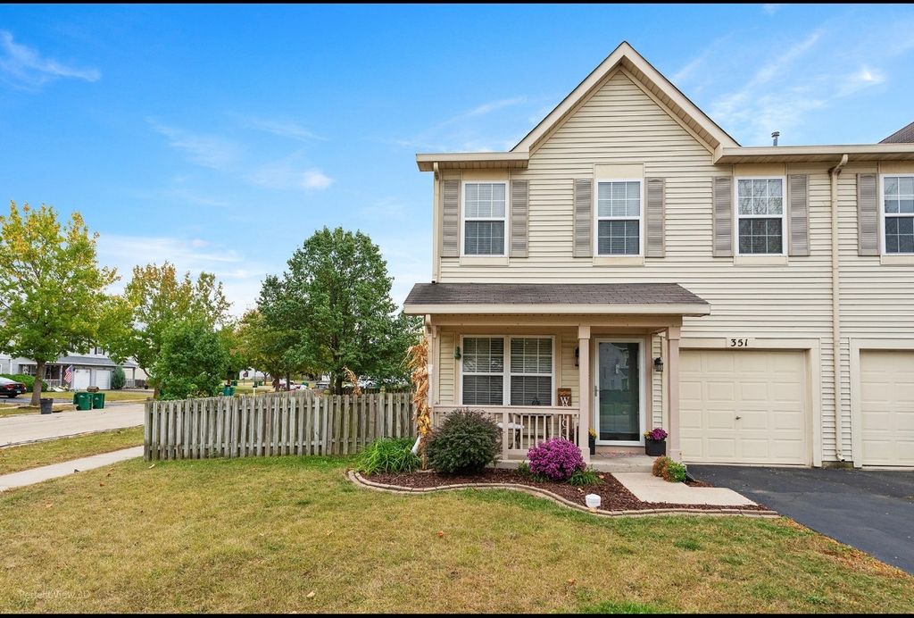 Photo for 351 Richmond Drive, Romeoville, IL 60446 (MLS # 12494071)