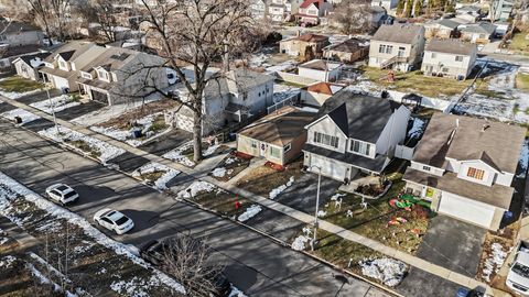 Tiny photo for 2920 141st Street, Blue Island, IL 60406 (MLS # 12539159)