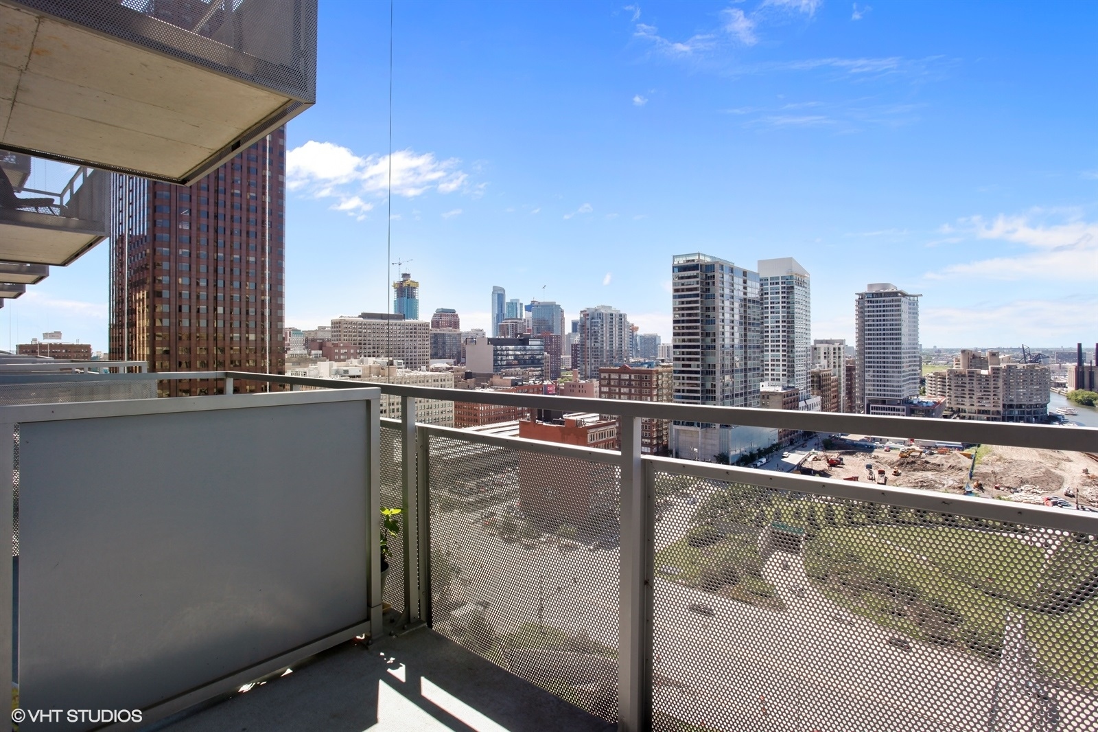 235 W Van Buren Street 1408