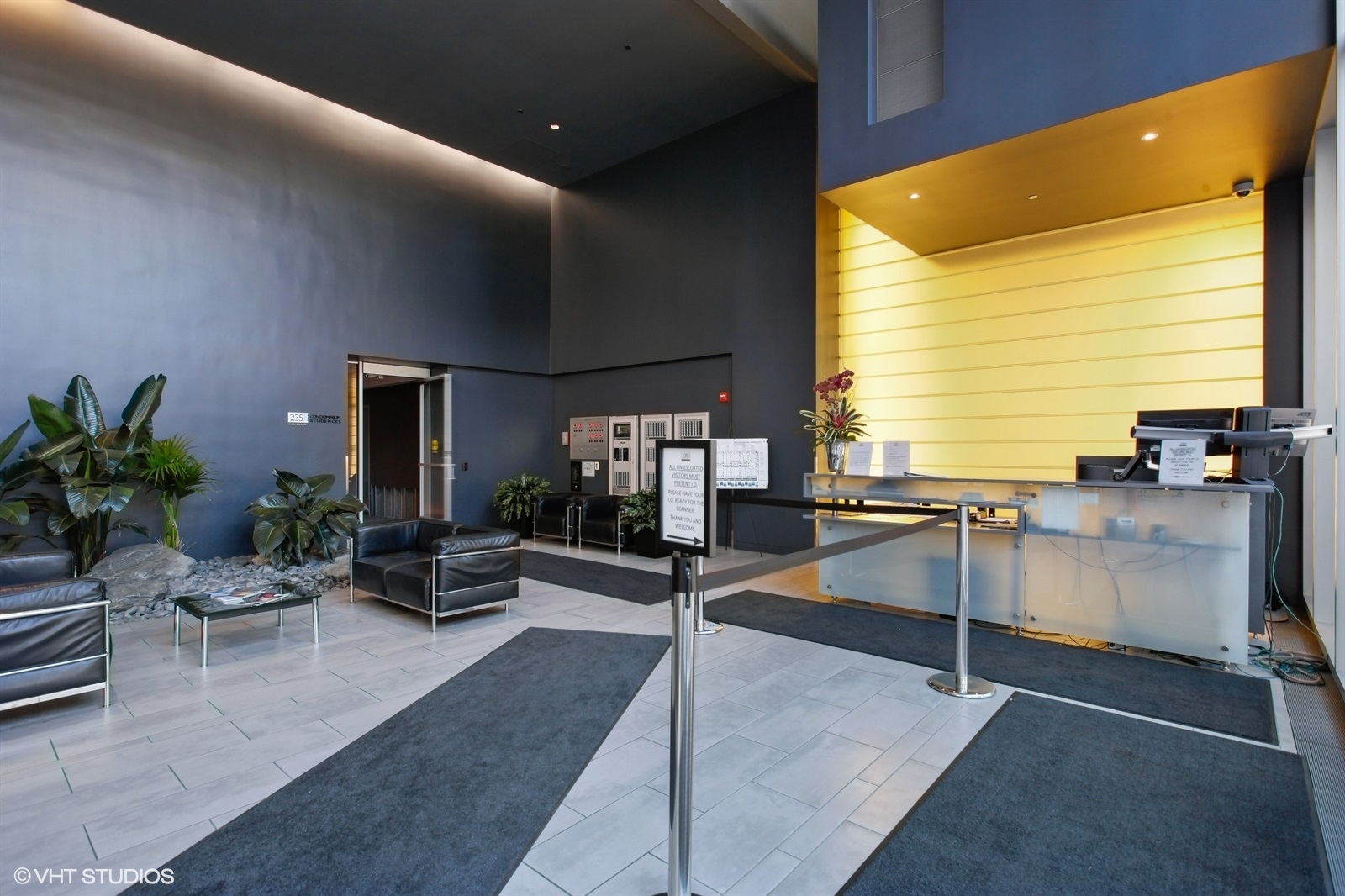 235 W Van Buren Street 1408
