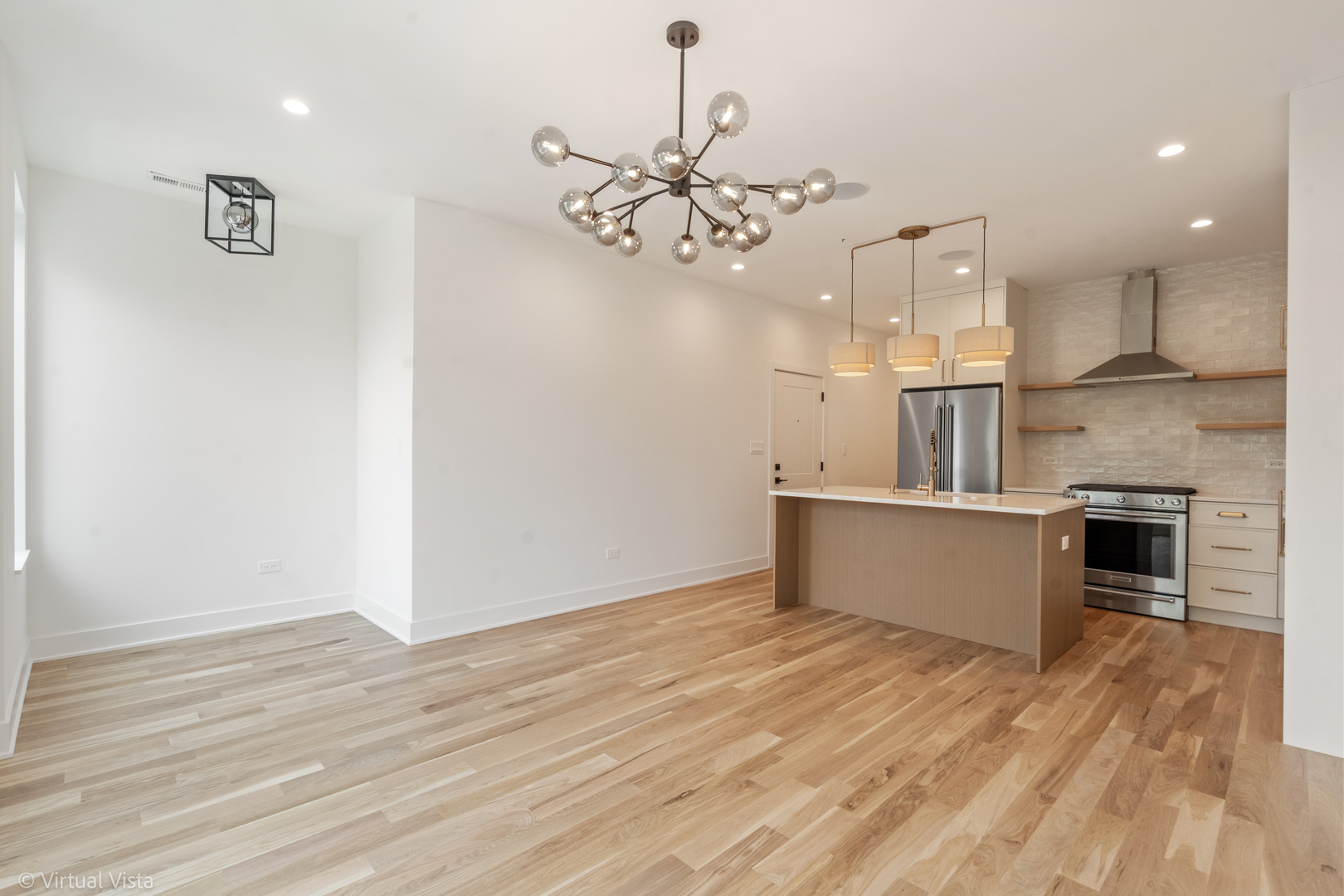 1521 W 17th Street 2