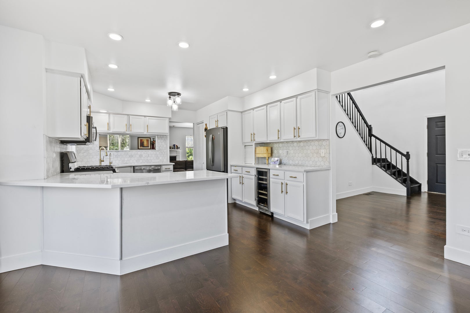 2462 Green Valley Court