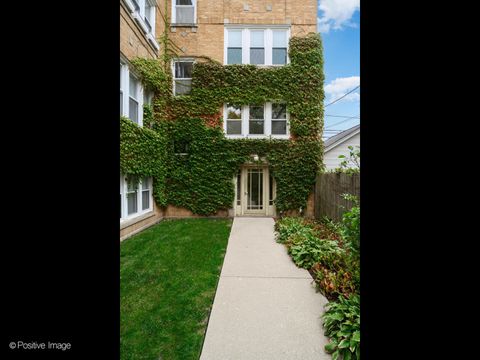 Tiny photo for 2529 N Talman Avenue #3S, Chicago, IL 60647 (MLS # 12496399)