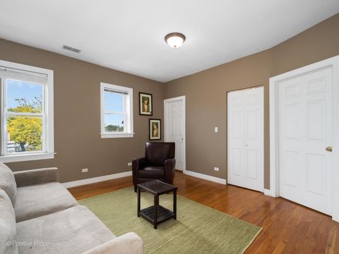 Tiny photo for 2529 N Talman Avenue #3S, Chicago, IL 60647 (MLS # 12496399)