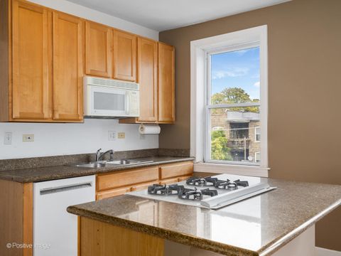 Tiny photo for 2529 N Talman Avenue #3S, Chicago, IL 60647 (MLS # 12496399)