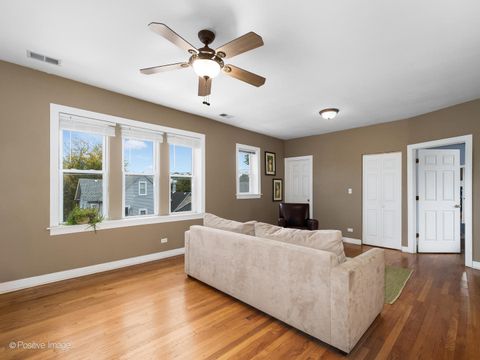 Tiny photo for 2529 N Talman Avenue #3S, Chicago, IL 60647 (MLS # 12496399)