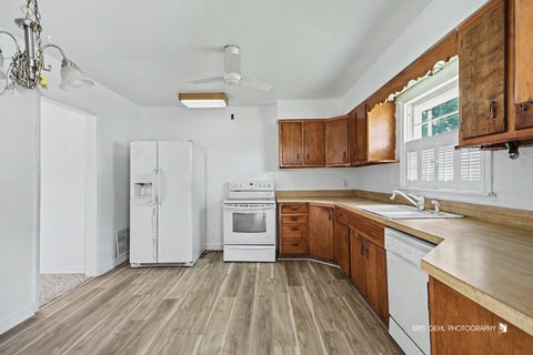 Tiny photo for 425 N Main Street, Lombard, IL 60148 (MLS # 12790834)