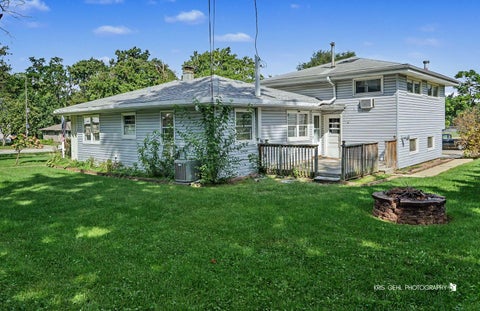 Tiny photo for 425 N Main Street, Lombard, IL 60148 (MLS # 12790834)