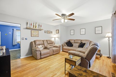 Tiny photo for 201 W Streamwood Boulevard, Streamwood, IL 60107 (MLS # 12613812)