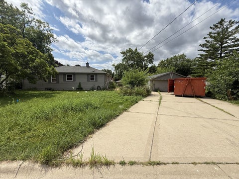 Tiny photo for 15700 Leclaire Avenue, Oak Forest, IL 60452 (MLS # 12713712)