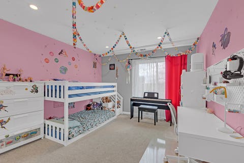 Tiny photo for 945 E Kenilworth Avenue #423, Palatine, IL 60074 (MLS # 12666907)