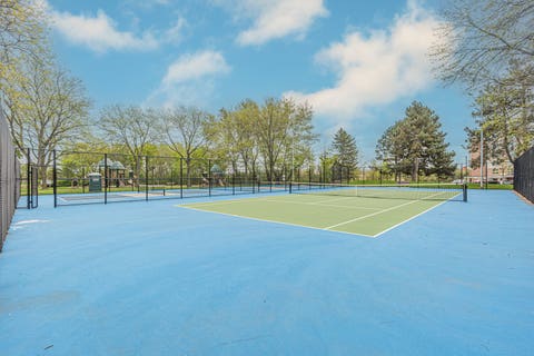 Tiny photo for 945 E Kenilworth Avenue #423, Palatine, IL 60074 (MLS # 12666907)