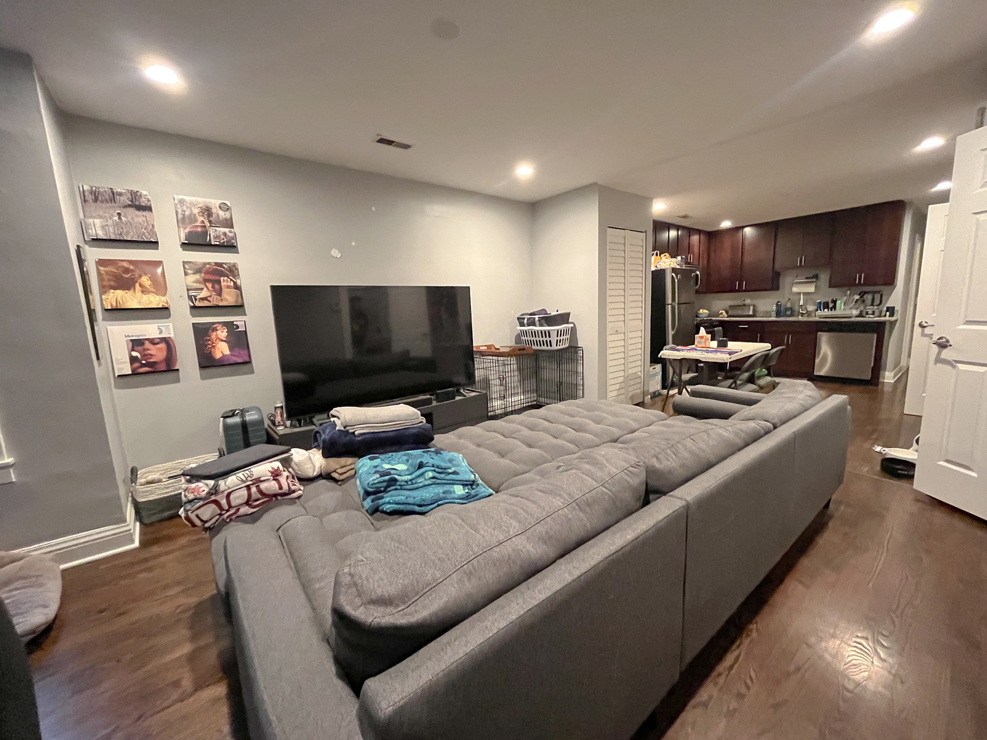 2541 W Cortland Street 1