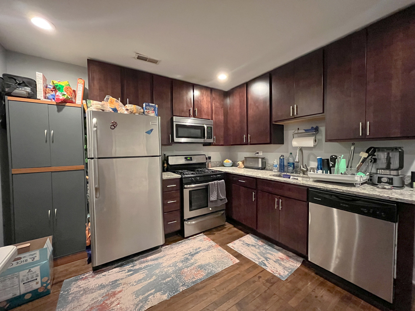 2541 W Cortland Street 1