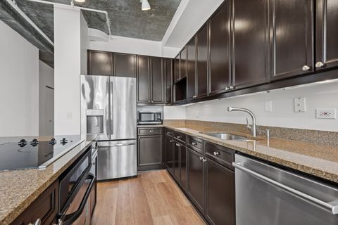 Tiny photo for 737 W Washington Boulevard #1003, Chicago, IL 60661 (MLS # 12553548)