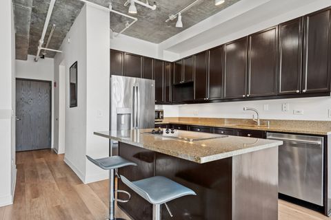 Tiny photo for 737 W Washington Boulevard #1003, Chicago, IL 60661 (MLS # 12553548)