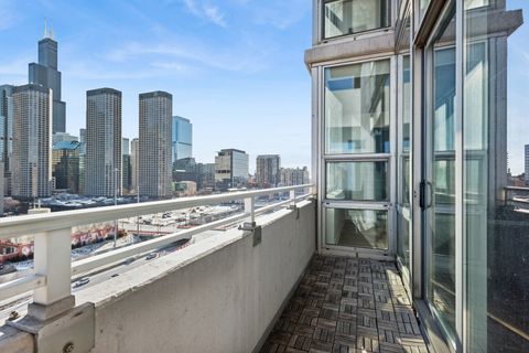 Tiny photo for 737 W Washington Boulevard #1003, Chicago, IL 60661 (MLS # 12553548)