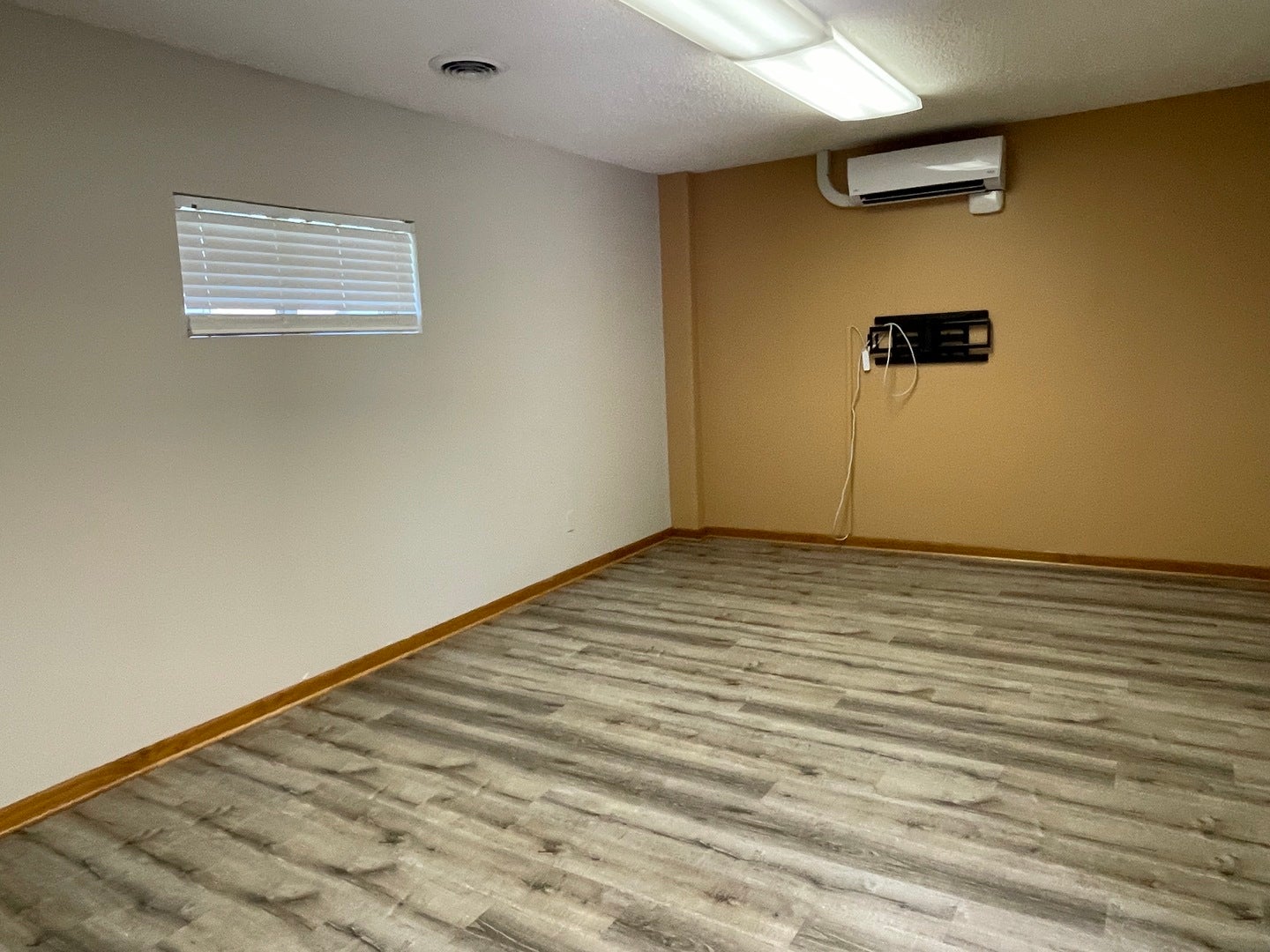 2002 Suite C E 5th Street