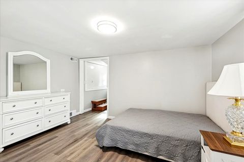 Tiny photo for 507 S Waterman Avenue, Arlington Heights, IL 60004 (MLS # 12596180)