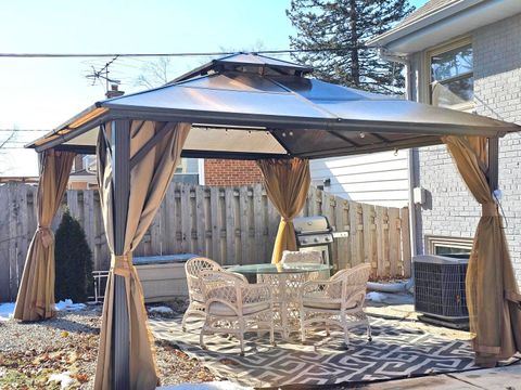 Tiny photo for 507 S Waterman Avenue, Arlington Heights, IL 60004 (MLS # 12596180)