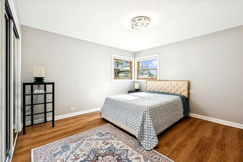 Tiny photo for 507 S Waterman Avenue, Arlington Heights, IL 60004 (MLS # 12596180)