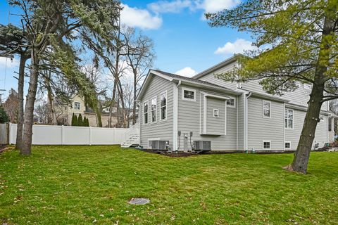 A home in Clarendon Hills