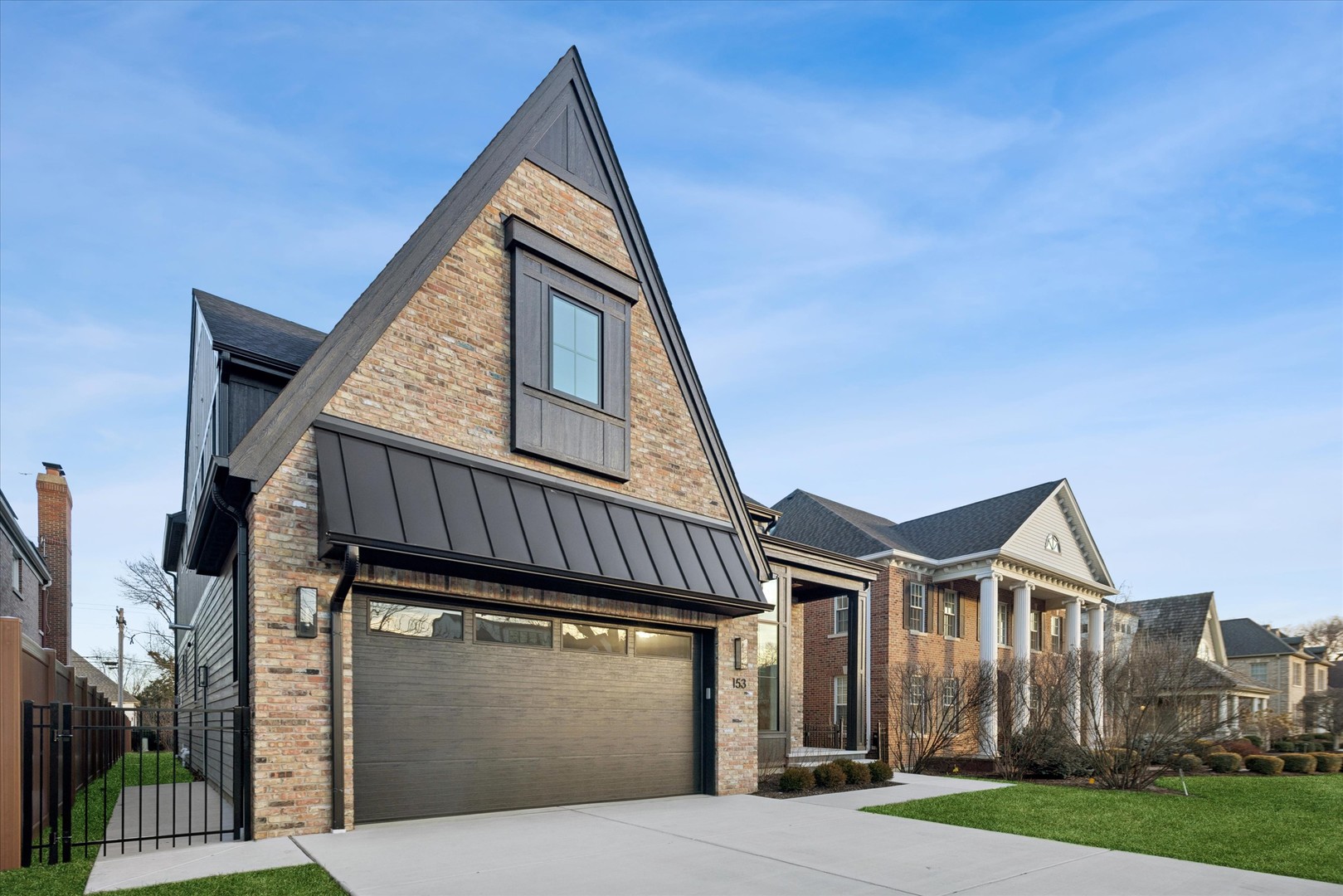 153 S Kenmore Avenue