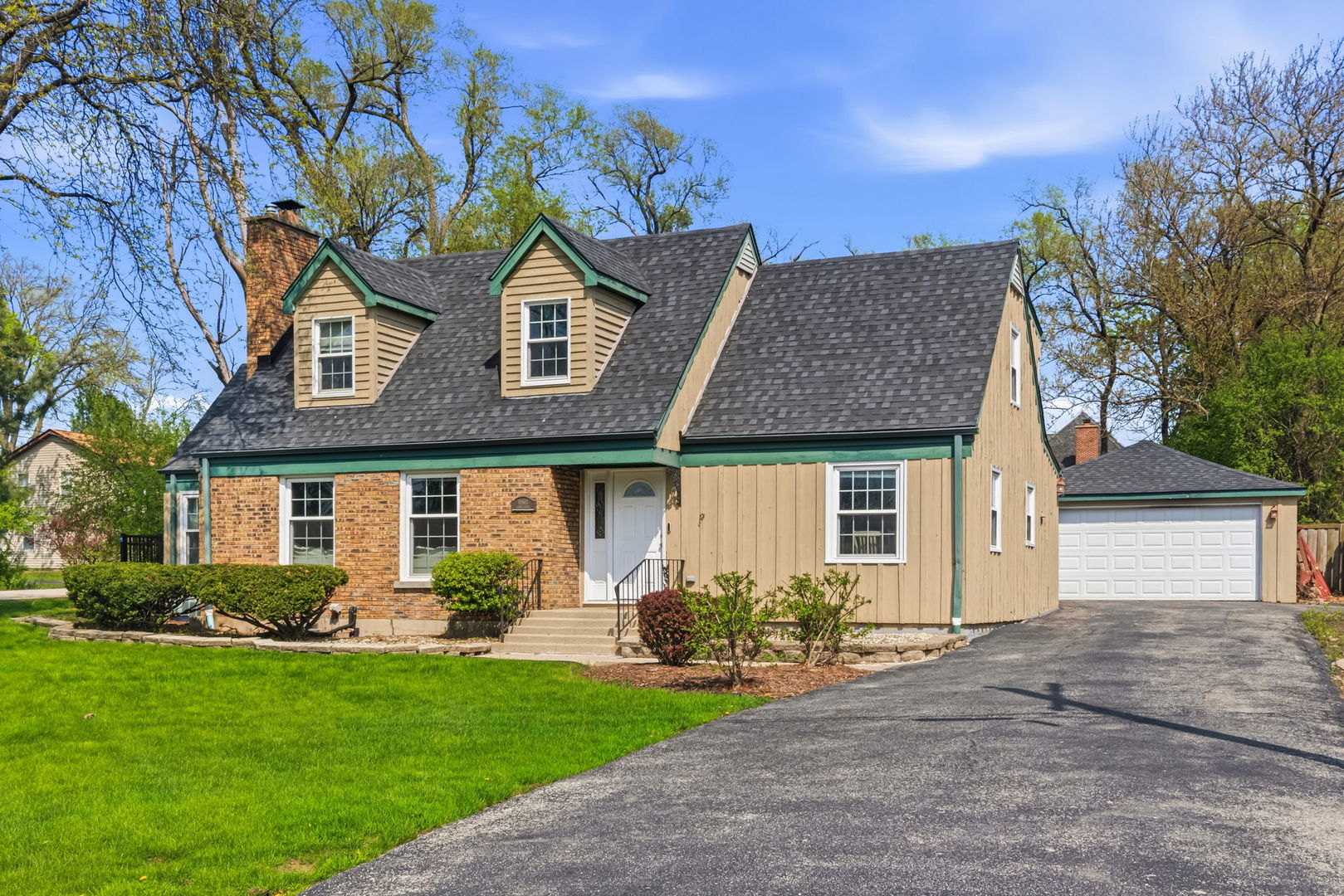 0S611 Cedar Avenue