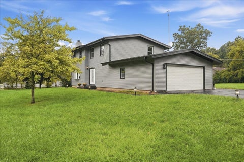 Tiny photo for 37860 N Metropolitan Avenue, Beach Park, IL 60087 (MLS # 12764292)