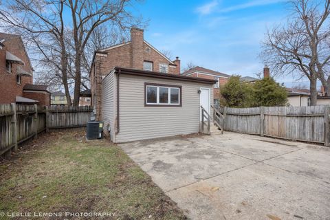 Tiny photo for 2111 S 24th Avenue, Broadview, IL 60155 (MLS # 12588136)