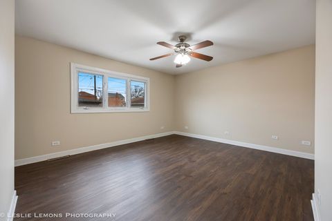 Tiny photo for 2111 S 24th Avenue, Broadview, IL 60155 (MLS # 12588136)