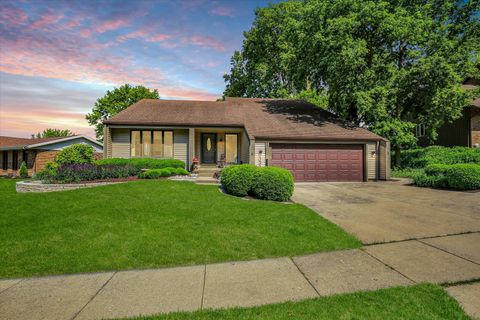 Photo of 332 Indian Hills Drive, Rantoul, IL 61866 (MLS # 12643357)