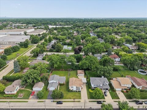 Tiny photo for 3425 Harris Drive, Northbrook, IL 60062 (MLS # 12687762)