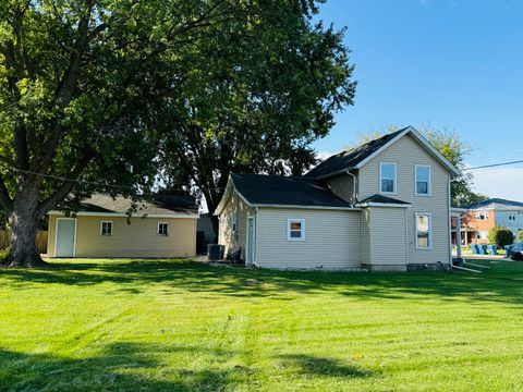 Tiny photo for 1310 N Aurora Street, Pontiac, IL 61764 (MLS # 12463761)