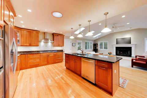 Tiny photo for 301 S Yale Avenue, Arlington Heights, IL 60005 (MLS # 12727648)