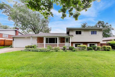 Photo of 301 S Yale Avenue, Arlington Heights, IL 60005 (MLS # 12727648)