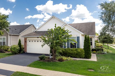 Photo of 2836 Hillcrest Circle, Naperville, IL 60564 (MLS # 12472166)