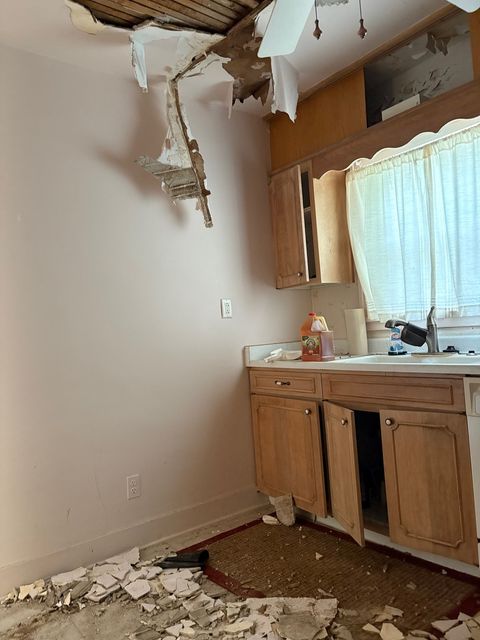 Tiny photo for 339 W Glen Flora Avenue, Waukegan, IL 60085 (MLS # 12442569)