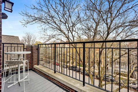 Tiny photo for 1341 W George Street #3, Chicago, IL 60657 (MLS # 12609478)