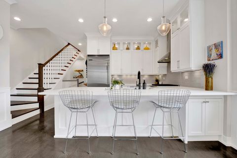 Tiny photo for 1341 W George Street #3, Chicago, IL 60657 (MLS # 12609478)