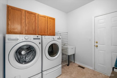 Tiny photo for 2896 Davenport Drive, West Chicago, IL 60185 (MLS # 12668076)