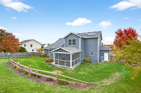 Tiny photo for 1029 W 60 Street, Davenport, IA 52806 (MLS # 12540692)